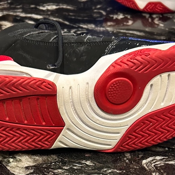 Jordan 11 - Picture 3 of 6